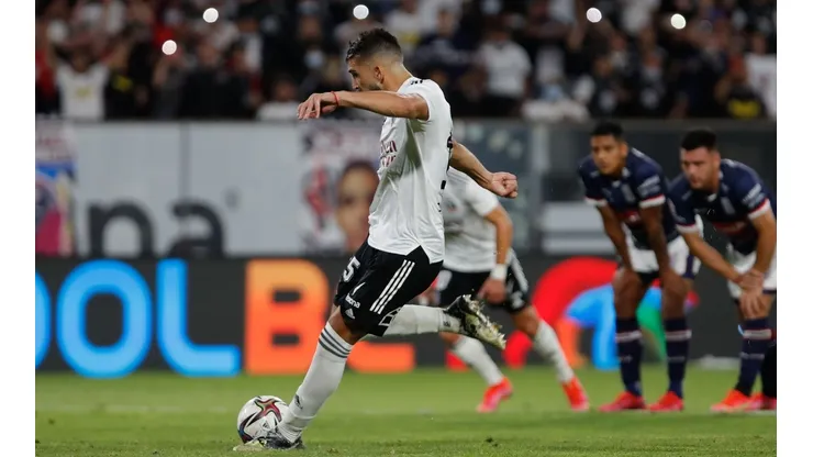 Emiliano Amor tomó las banderas después de que Leonardo Gil fallara el primer lanzamiento penal que favoreció a Colo Colo