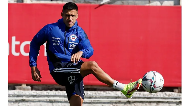 Alexis ilusiona a la Roja de cara a las Eliminatorias.