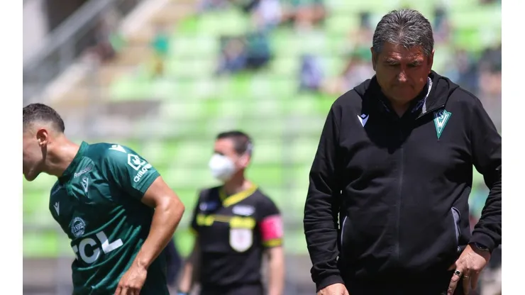 La salida del estratega fue por mutuo acuerdo con el club, y se hará efectiva de forma inmediata.