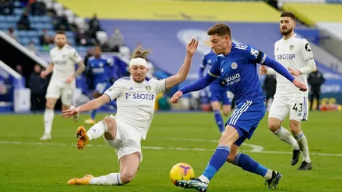 Cuatro unidades separan al Leeds del Leicester City en la tabla de posiciones de la Premier League.
