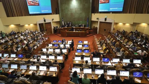 Quienes tengan saldo en su afp podrán hacer uso del cuarto retiro si es aprobado.