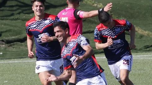 Recoleta podría poner un pie en el Ascenso si vence este sábado a Iberia.