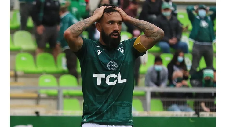 Ronnie Fernández se perderá las próximas dos fechas por castigo