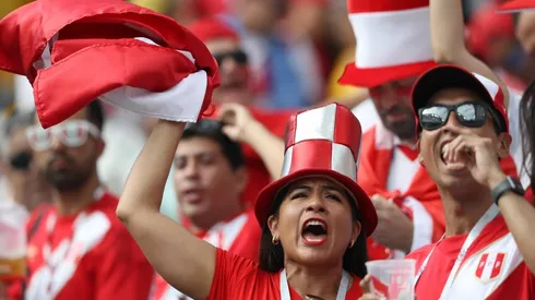 Los hinchas peruanos piden ingreso de bombos, banderas y cornetas