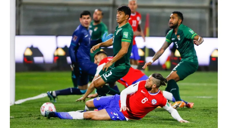 Bolivia no se guardó nada y convocó a 53 jugadores para las eliminatorias