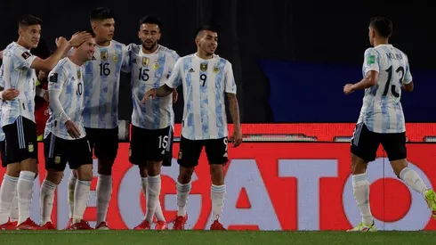 Messi se recupera de una lesión, pero seguramente estará presente en la selección de Argentina
