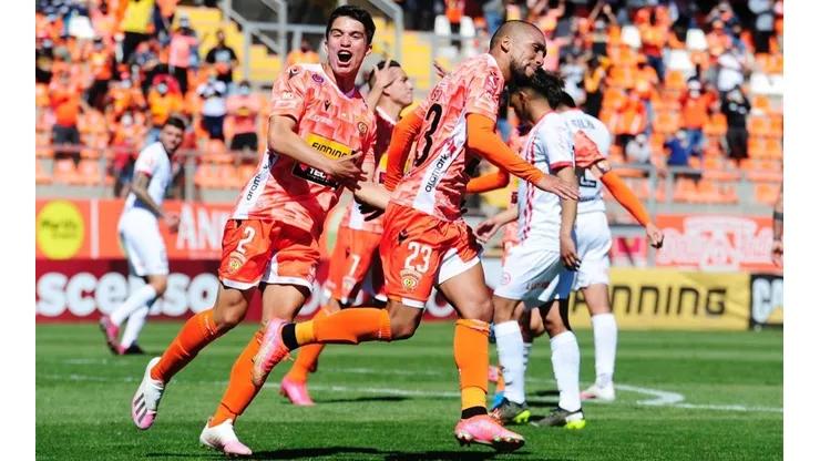Cobreloa consiguió un gol en el último minuto y se llevó su primera victoria en siete partidos por Primera B