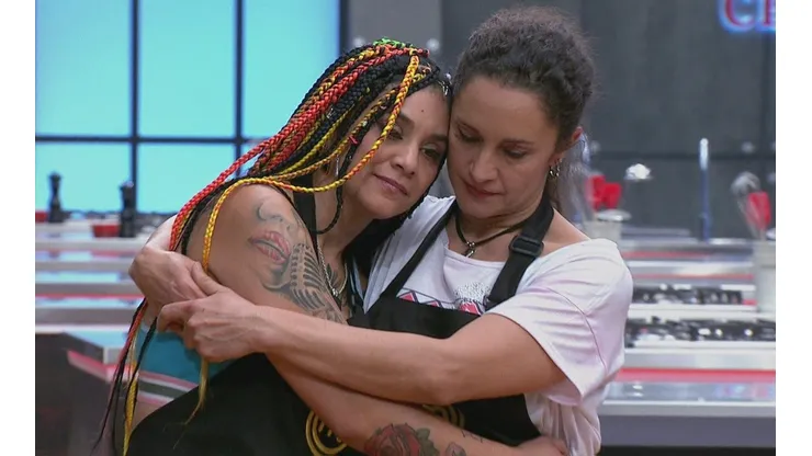 Flor de Rap y Claudia Miranda en los momentos definitivos del último capítulo de Mesterchef Celebrity.