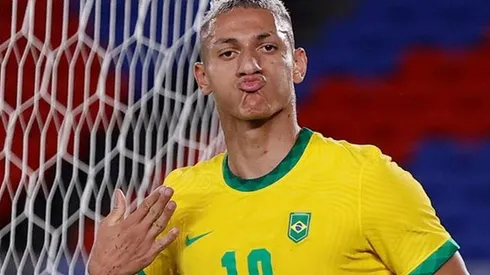 El jugador de Everton dedicó burlas contra los trasandinos en su cuenta de Instagram.