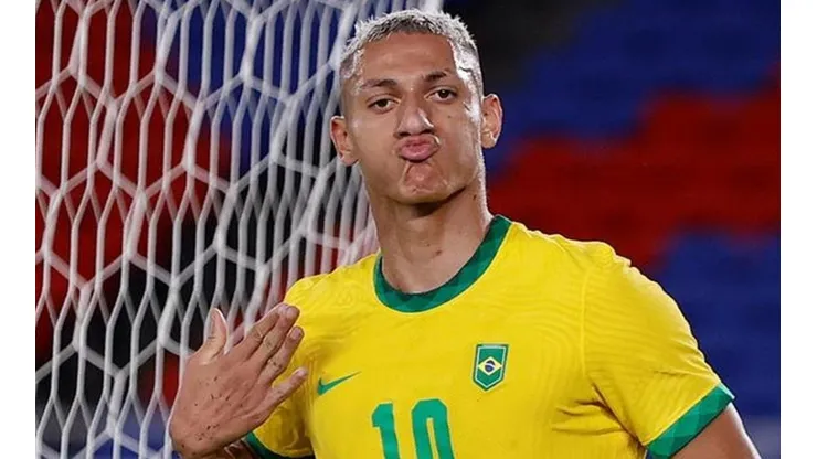 El jugador de Everton dedicó burlas contra los trasandinos en su cuenta de Instagram.