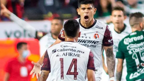 Esteban Pavez anotó un gol polémico en México