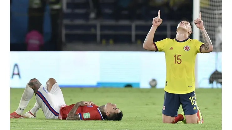La familia del fútbol chileno casi entregada a no clasificar a Qatar 2022