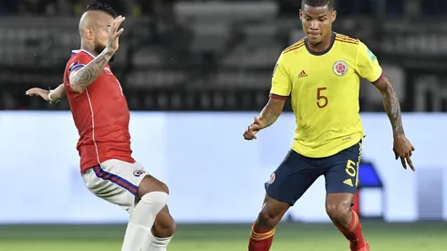 Arturo Vidal contra Colombia: el King terminó la triple fecha muy caliente.