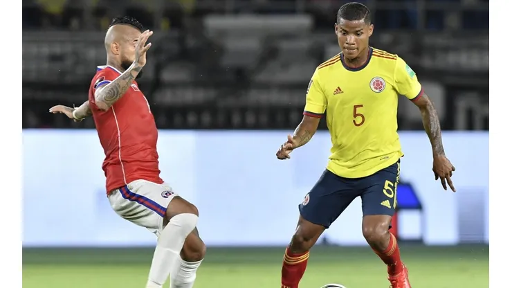 Arturo Vidal contra Colombia: el King terminó la triple fecha muy caliente.