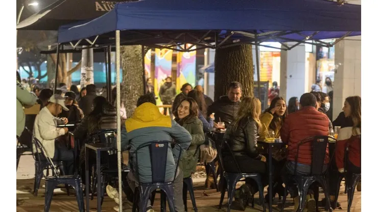 Como se avecinan las Fiestas Patrias de este año, el gobierno implementó la medida "18 Seguro", para prevenir posibles contagios de Covid-19 en medio de las celebraciones.