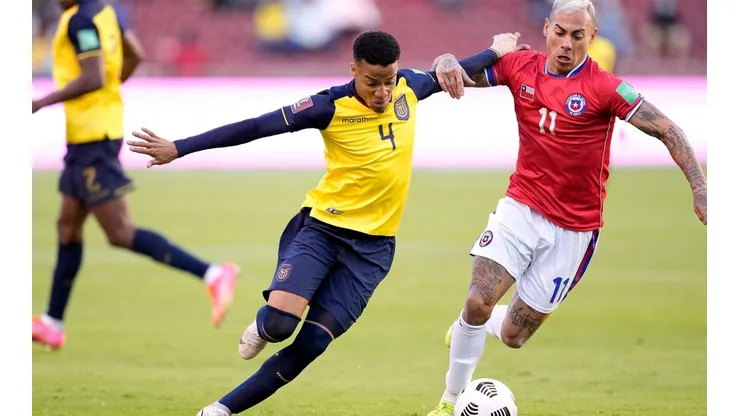 Martín Lasarte tiene cuatro opciones para reemplazar a Eduardo Vargas ante Colombia