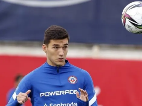 Afirman que Robbie Robinson se fue de La Roja por plata