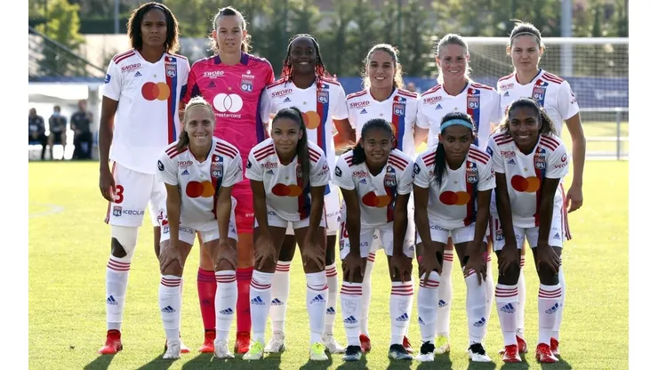 Triunfo del Olympique Lyon y Tiane Endler en el debut por la Champions Femenina.