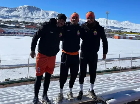 Jugadores de Cobresal jugaron en la nieve: "Entra el alma de niño"