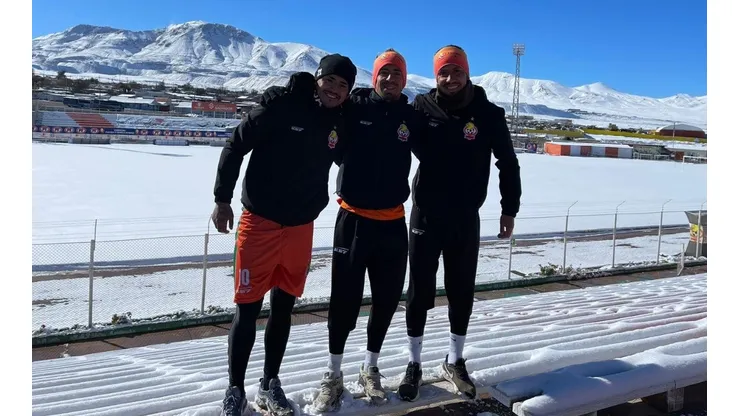 Juan Carlos Gaete, Felipe Reynero y Rodolfo González disfrutaron de la nieve. | Foto: Felipe Reynero