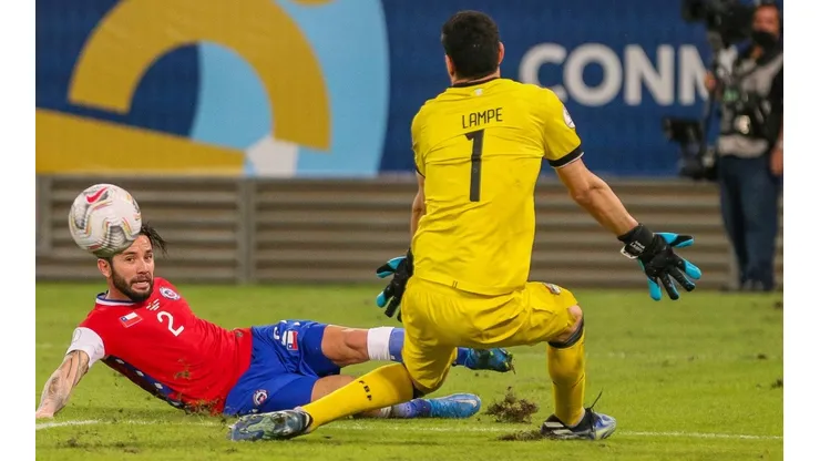 Eugenio Mena no tuvo vacaciones tras la Copa América.