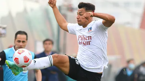 Colo Colo y Unión Española en su atractivo partido en Santa Laura.