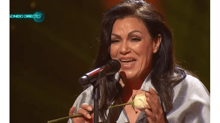 El complicado debut de Solange Lackington en The Covers: Se le olvidó la letra