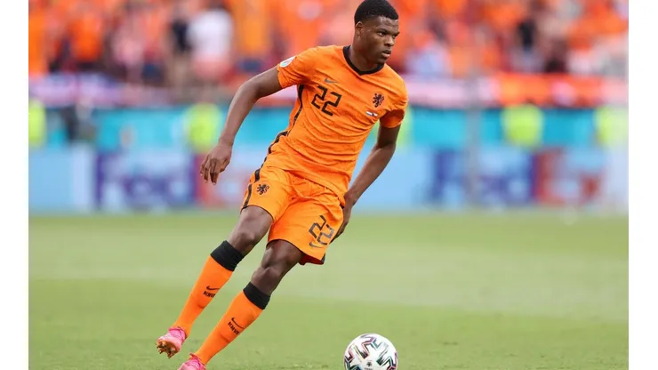 Dumfries fue de los mejores valores de la selección de Países Bajos.