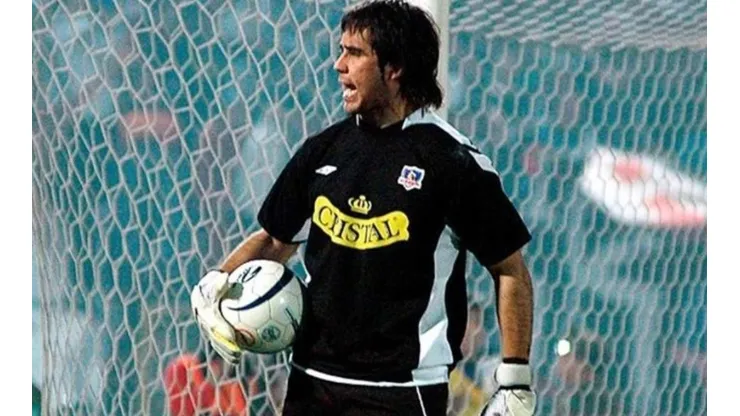 Bravo podría volver a vestir los colores de Colo Colo