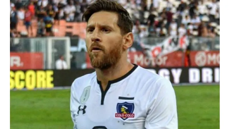 Messi con la camiseta de Colo Colo