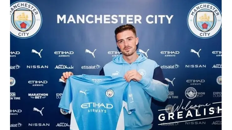 Grealish desembarca en el club ciudadano proveniente de Aston Villa.