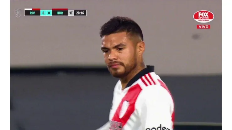 Paulo Díaz salió lesionado en el primer tiempo