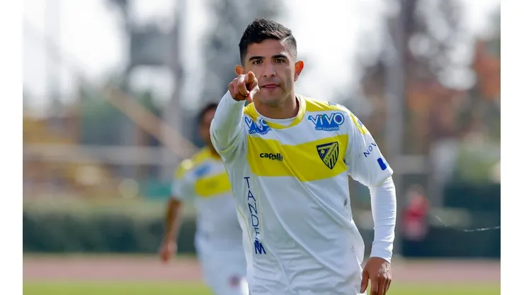 Felipe Flores juega actualmente en Barnechea de la Primera B