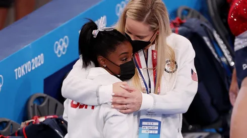 Simone Biles aceptó que la ansiedad fue el factor que pesó en su retiro.