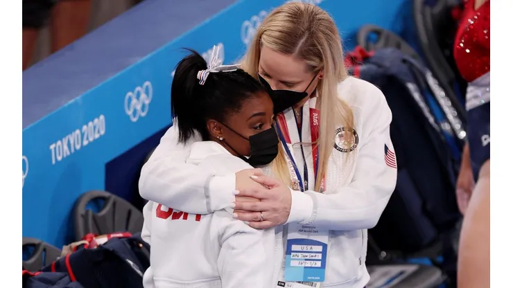 Simone Biles aceptó que la ansiedad fue el factor que pesó en su retiro.