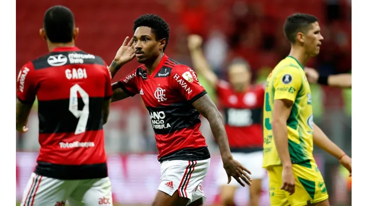 Flamengo aseguró su paso a la ronda de los ocho mejores de la Copa Libertadores.