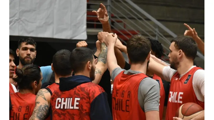 El equipo nacional se prepara para enfrentar a los altiplánicos.