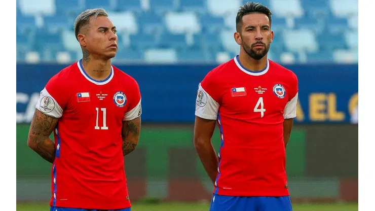 Eduardo Vargas y Mauricio Isla se enfrentarán en el Brasileirao.