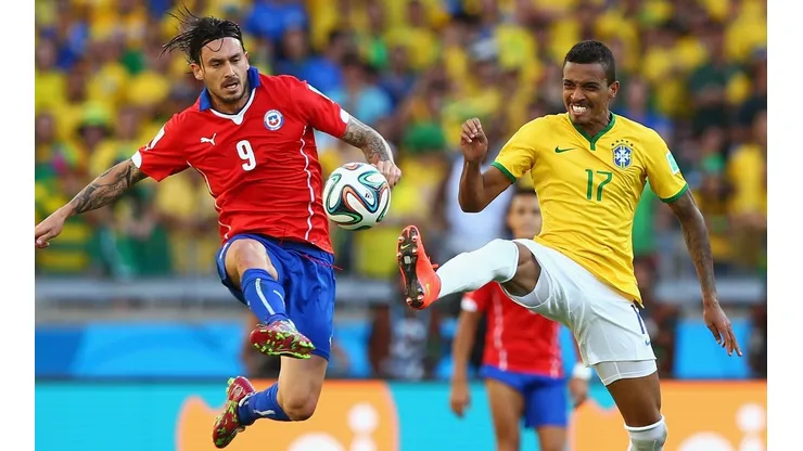 Mauricio Pinilla protagonizó uno de los partidos entre Brasil y Chile más recordados de la historia, en los octavos de final del Mundial de 2014