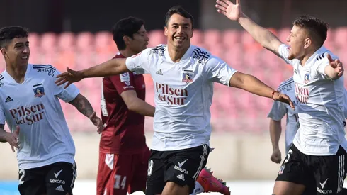 Iván Morales abrió el camino del triunfo de Colo Colo antes La Serena. Empate transitorio con golazo olímpico de Matías Fernández y cerraron Gabriel Costa y Pablo Solari.