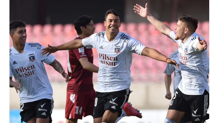 Iván Morales abrió el camino del triunfo de Colo Colo antes La Serena. Empate transitorio con golazo olímpico de Matías Fernández y cerraron Gabriel Costa y Pablo Solari.