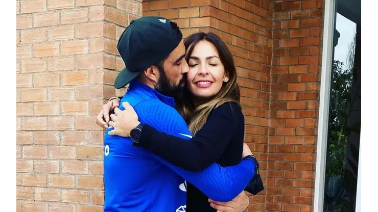 El tierno saludo de Carla Pardo con su marido Claudio Bravo