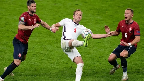 Harry Kane e Inglaterra esperan rival en la Eurocopa