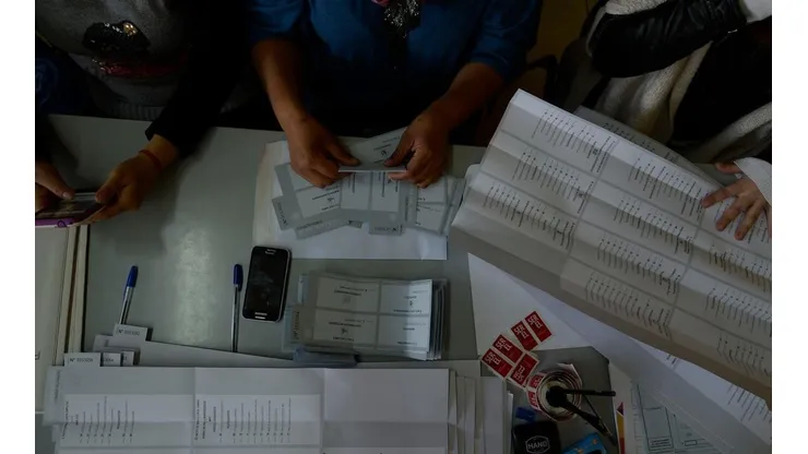 ¿A qué hora se sabrán los resultados de gobernadores regionales?