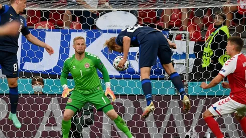 Kasper Schmeichel contó detalles de lo sucedido con Christian Eriksen.