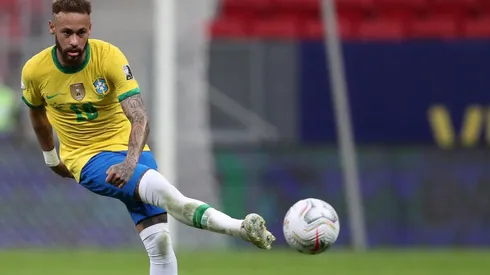 Neymar quedó a 10 goles de alcanzar la marca de Pelé con la camiseta de Brasil.