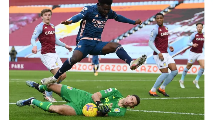 Emiliano Martínez fue elegido como el mejor jugador del equipo por los hinchas del Aston Villa