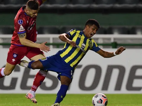 Huachipato sufre: cae goleado y pierde el liderato