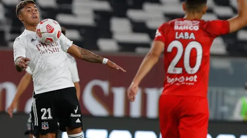 El artillero se puso la 10 por quienes están sufriendo en medio de la crisis por coronavirus.