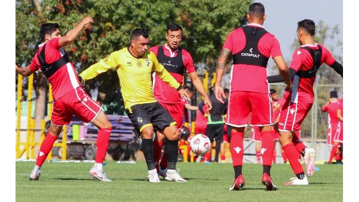 Esteban Paredes fue la figura de Coquimbo Unido en su amistoso con Audax Italiano